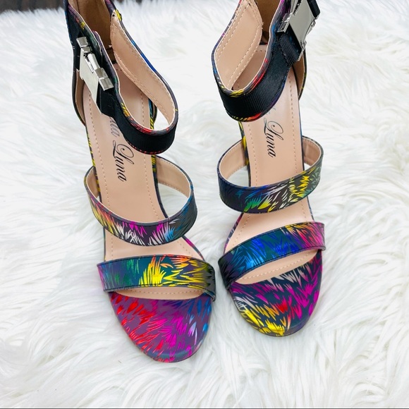 Multi patterned iridescent heel - Picture 5 of 6